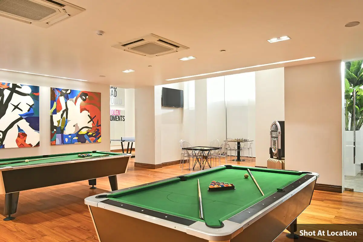 RUSTOMJEE PARAMOUNT (F WING) – gallery image 3