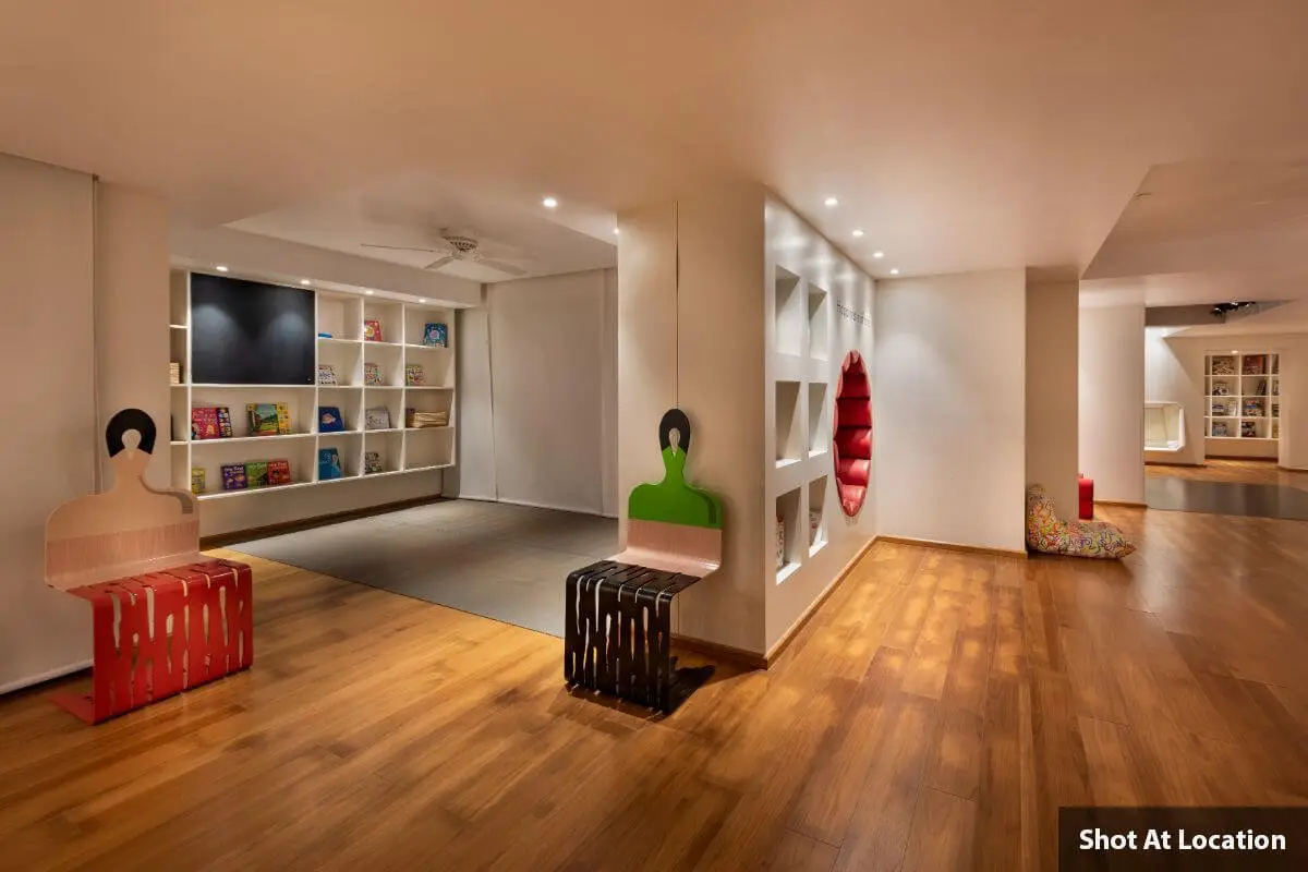 RUSTOMJEE PARAMOUNT – gallery image 2